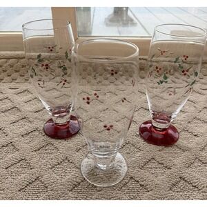 PFALTZGRAFF CHRISTMAS Winterberry High Ball‎ Red Base On 2 Non Red Base On 1
